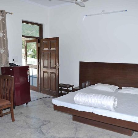 Shivanta Residency Hotel Rishikesh Room photo